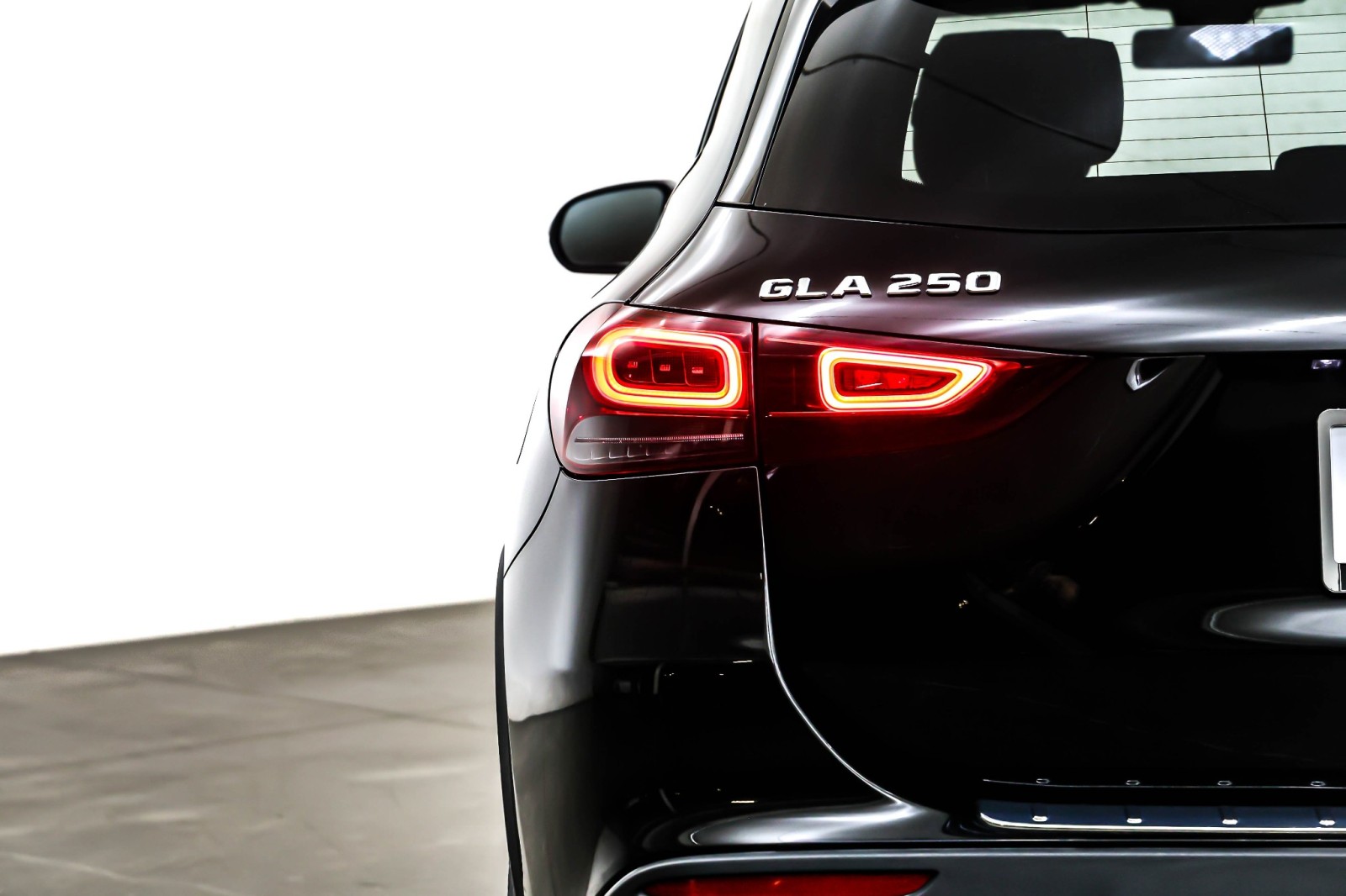 Certified Used 2023 Night Black Mercedes-Benz GLA 250 SUV image 16