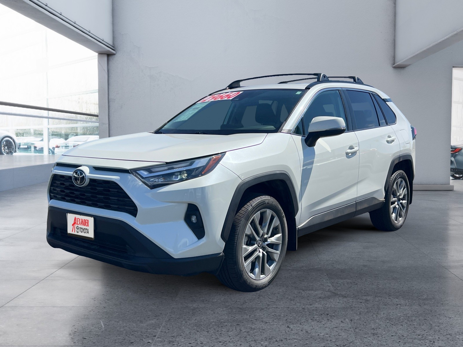 2022 Toyota RAV4 XLE Premium FWD