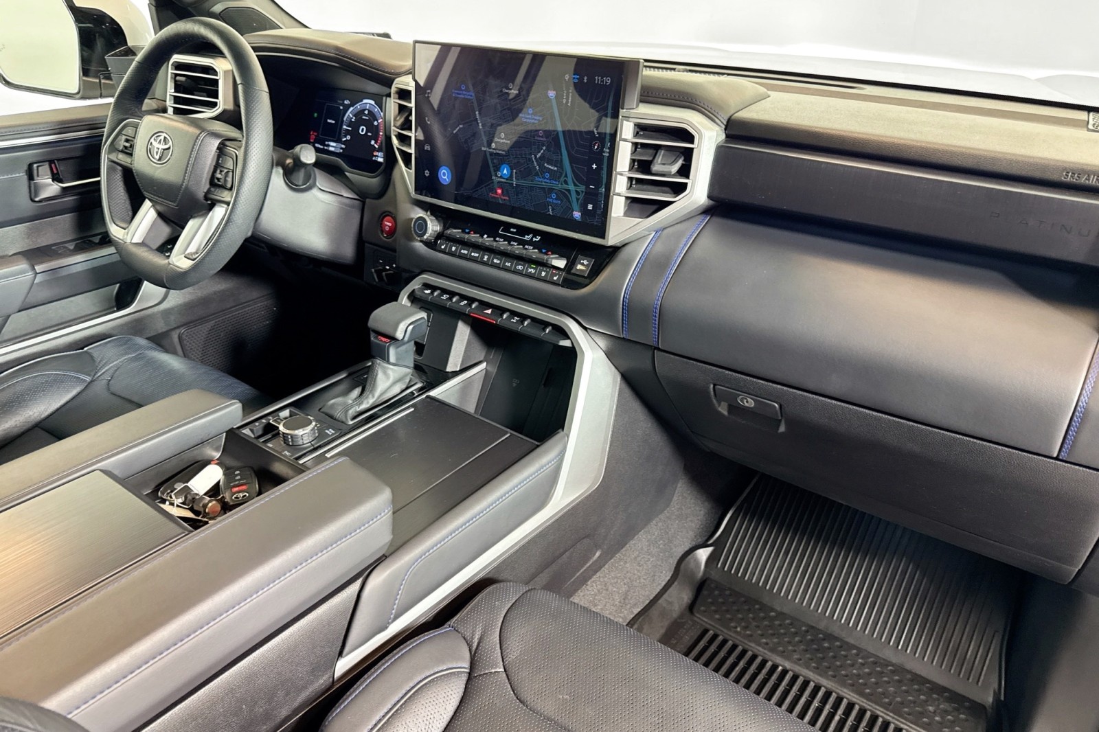 Used 2025 WHITE Toyota Platinum image 29