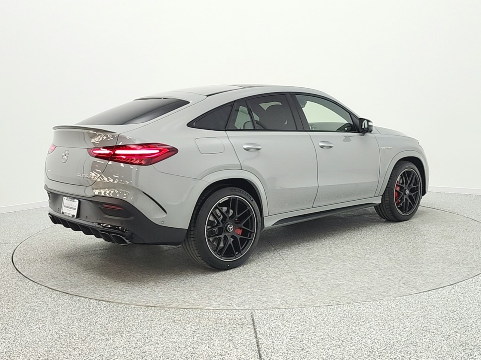 New 2026 MANUFAKTUR Alpine Grey Mercedes-Benz AMG® GLE 63 S image 5