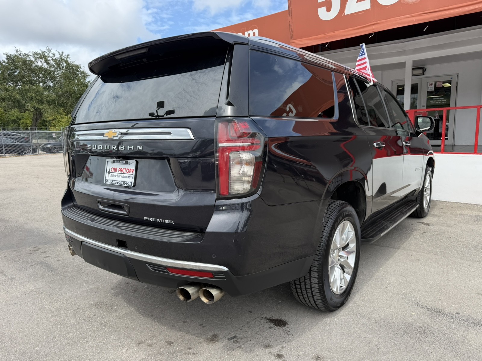 2023 Chevrolet Suburban - $41,977