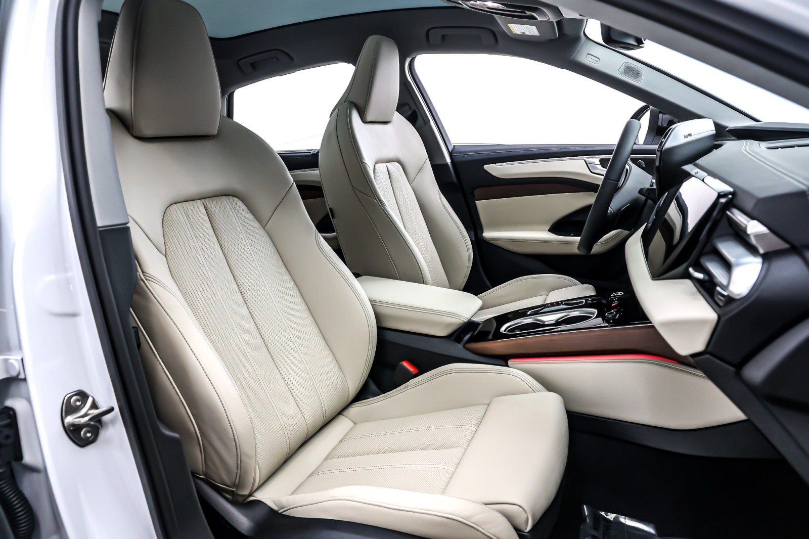 New 2026 Glacier White Metallic Audi Premium Plus quattro image 7