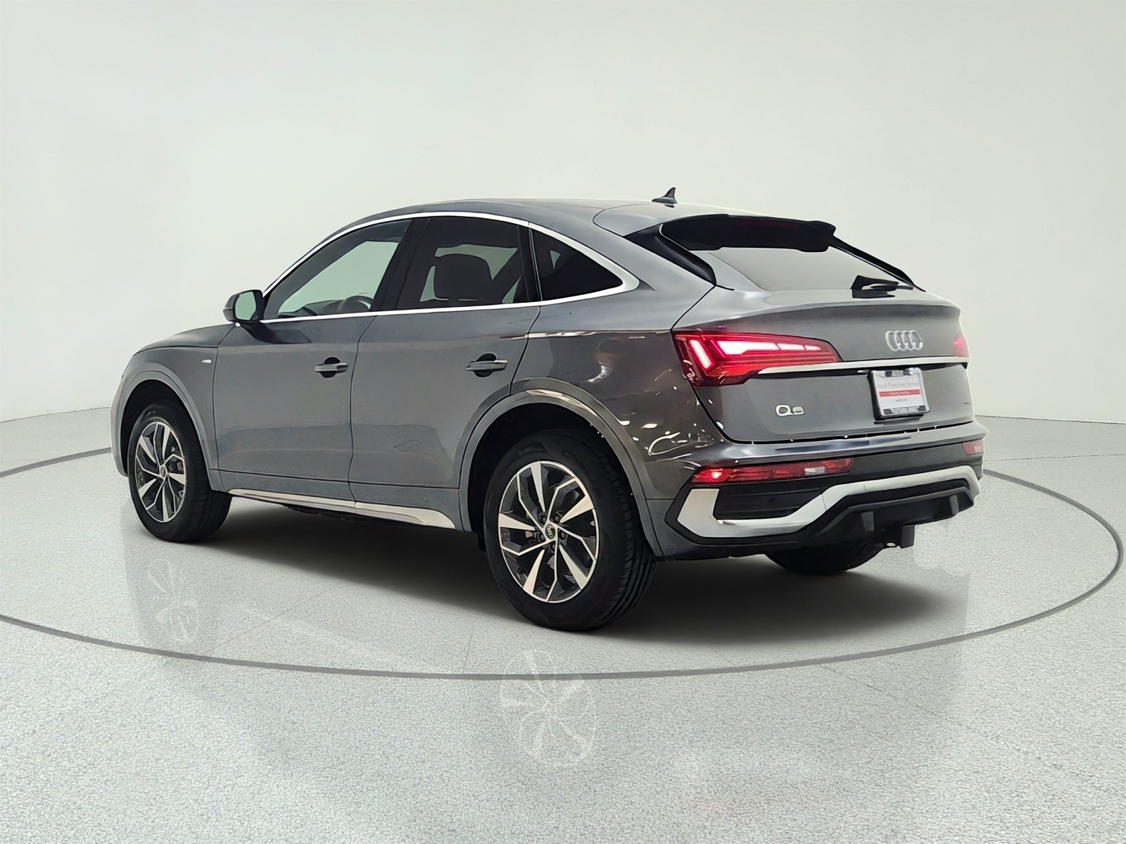 Used 2023 Daytona Gray Pearl Effect Audi S line Premium Plus image 7