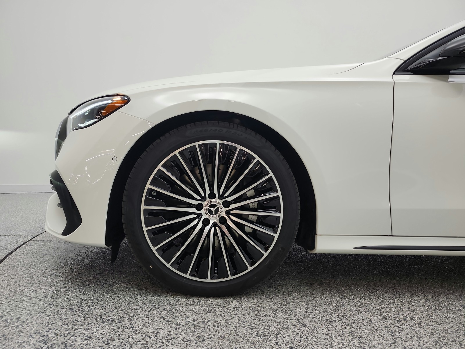 New 2026 Polar White Mercedes-Benz E 450 image 24