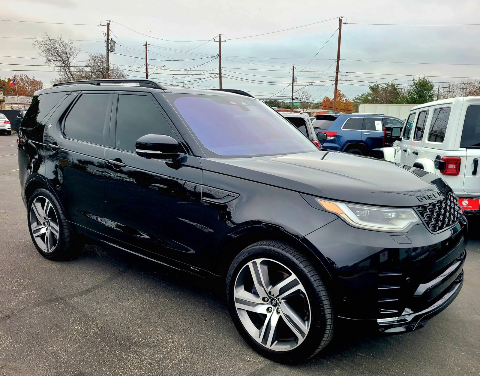 Used Car 2022 Land Rover Discovery  Hse R-dynamic For Sale Under $40,000 In Austin, Texas