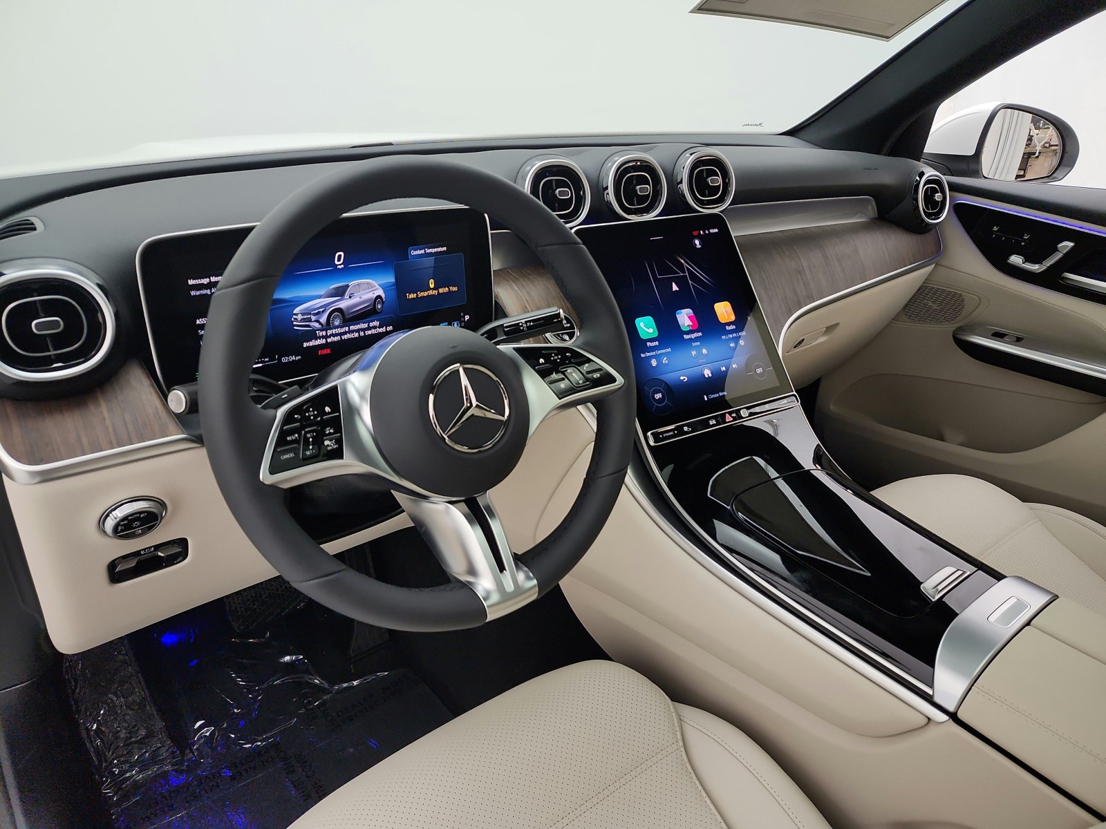 New 2026 Polar White Mercedes-Benz GLC 300 SUV image 10