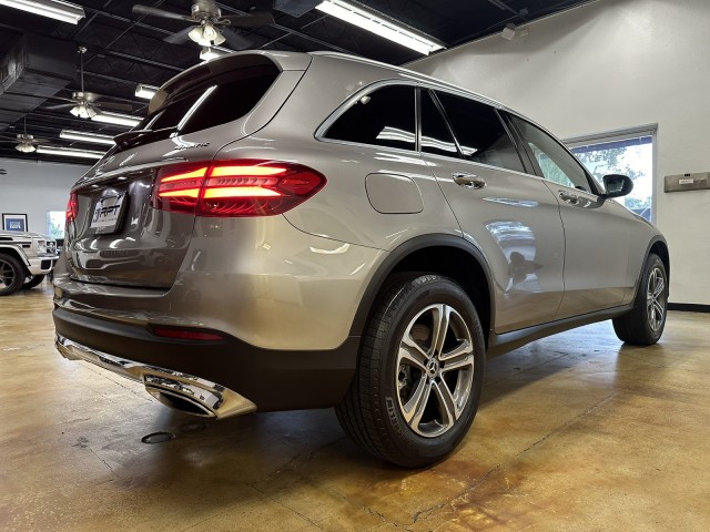 2019 Mercedes-Benz GLC GLC 300 13