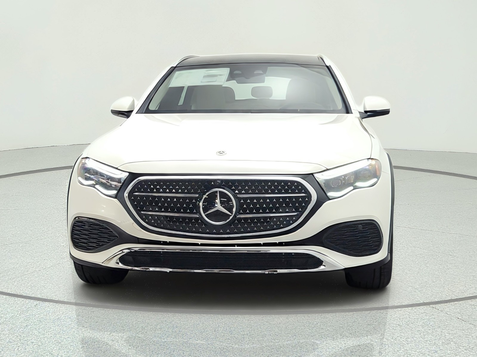 New 2027 Polar White Mercedes-Benz E 450 4MATIC® All-Terrain Wagon image 2