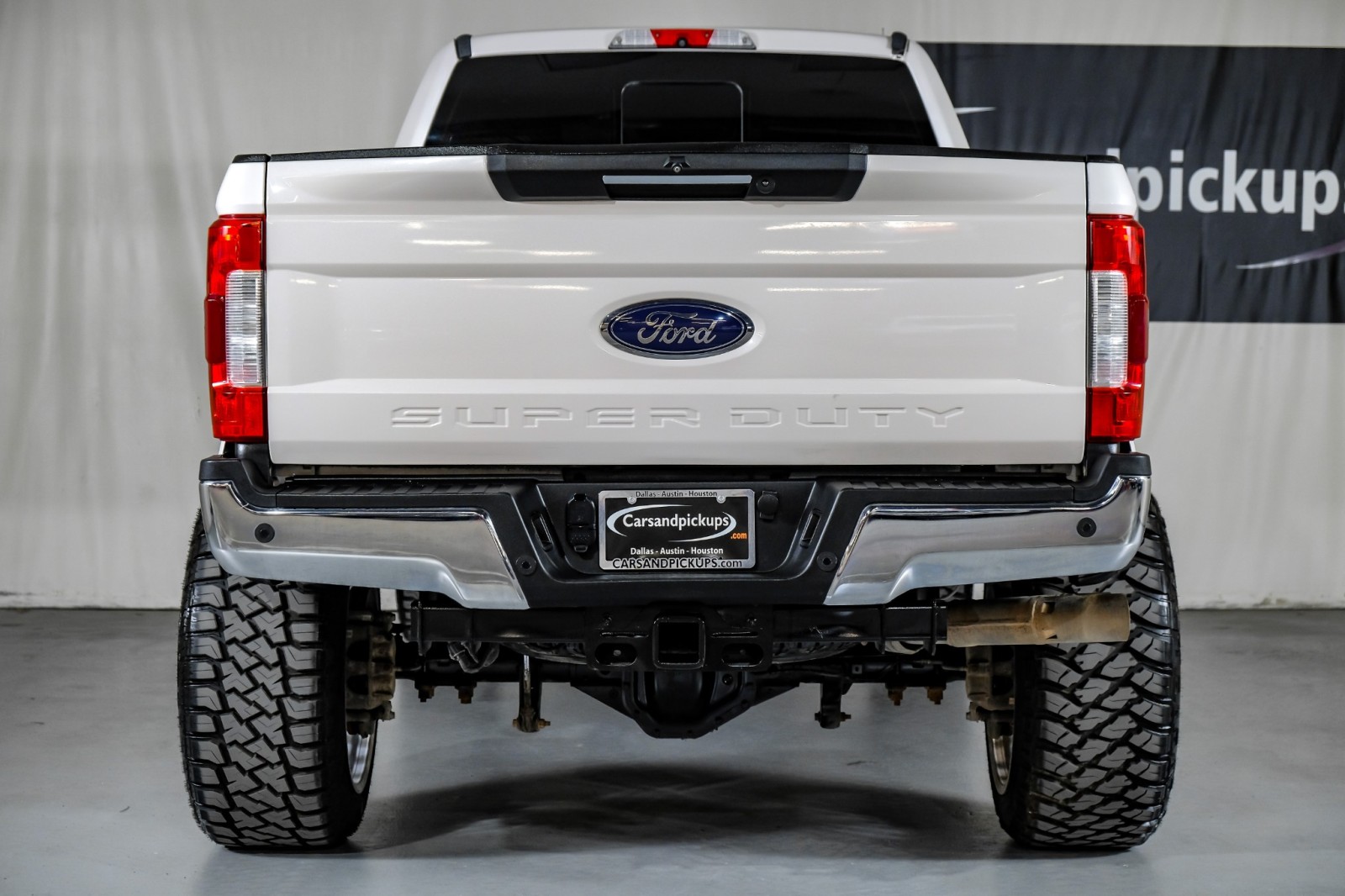 2017 Ford F-350 SRW Lariat 9