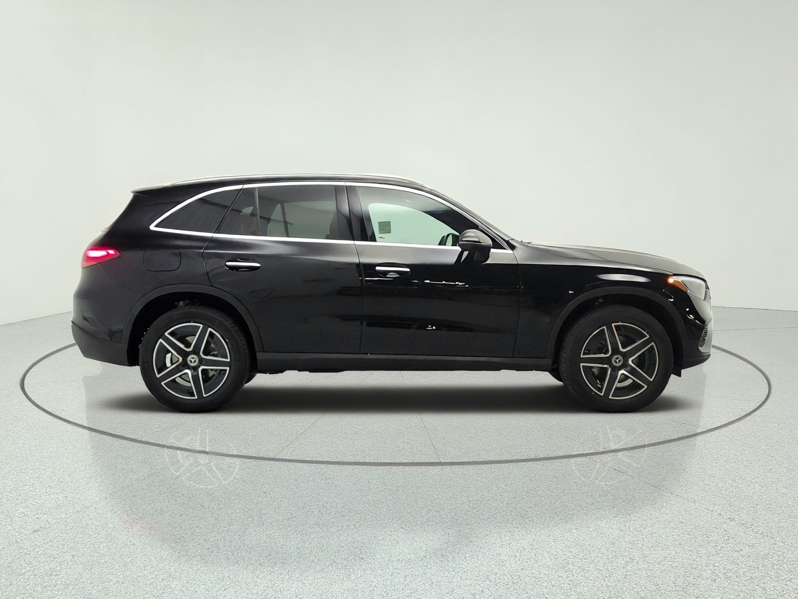 New 2026 Black Mercedes-Benz GLC 300 4MATIC® SUV image 4