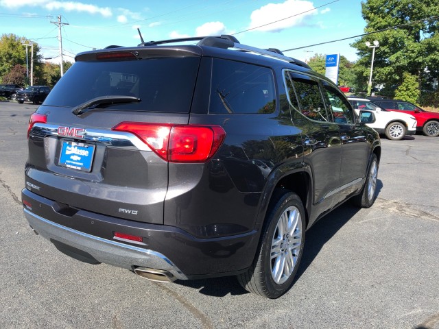 2017 GMC Acadia Denali 6