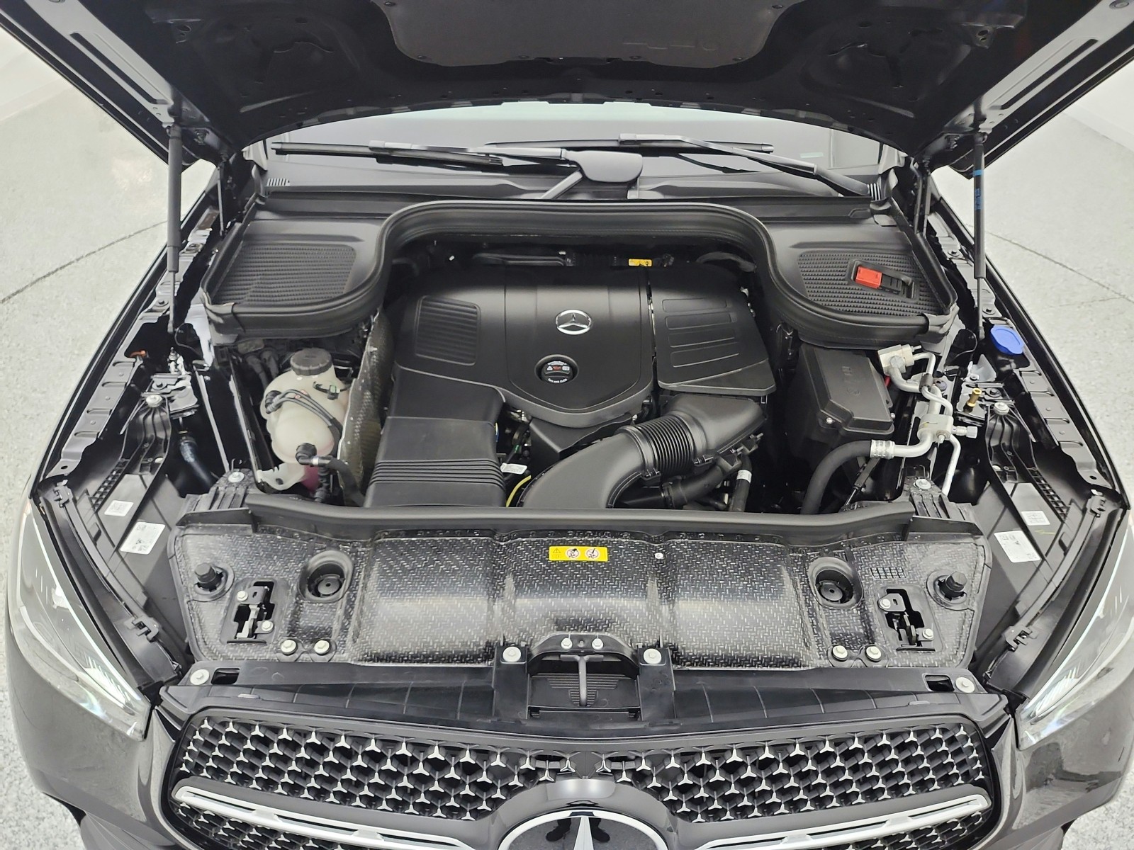 New 2026 Obsidian Black Metallic Mercedes-Benz GLE 350 image 12