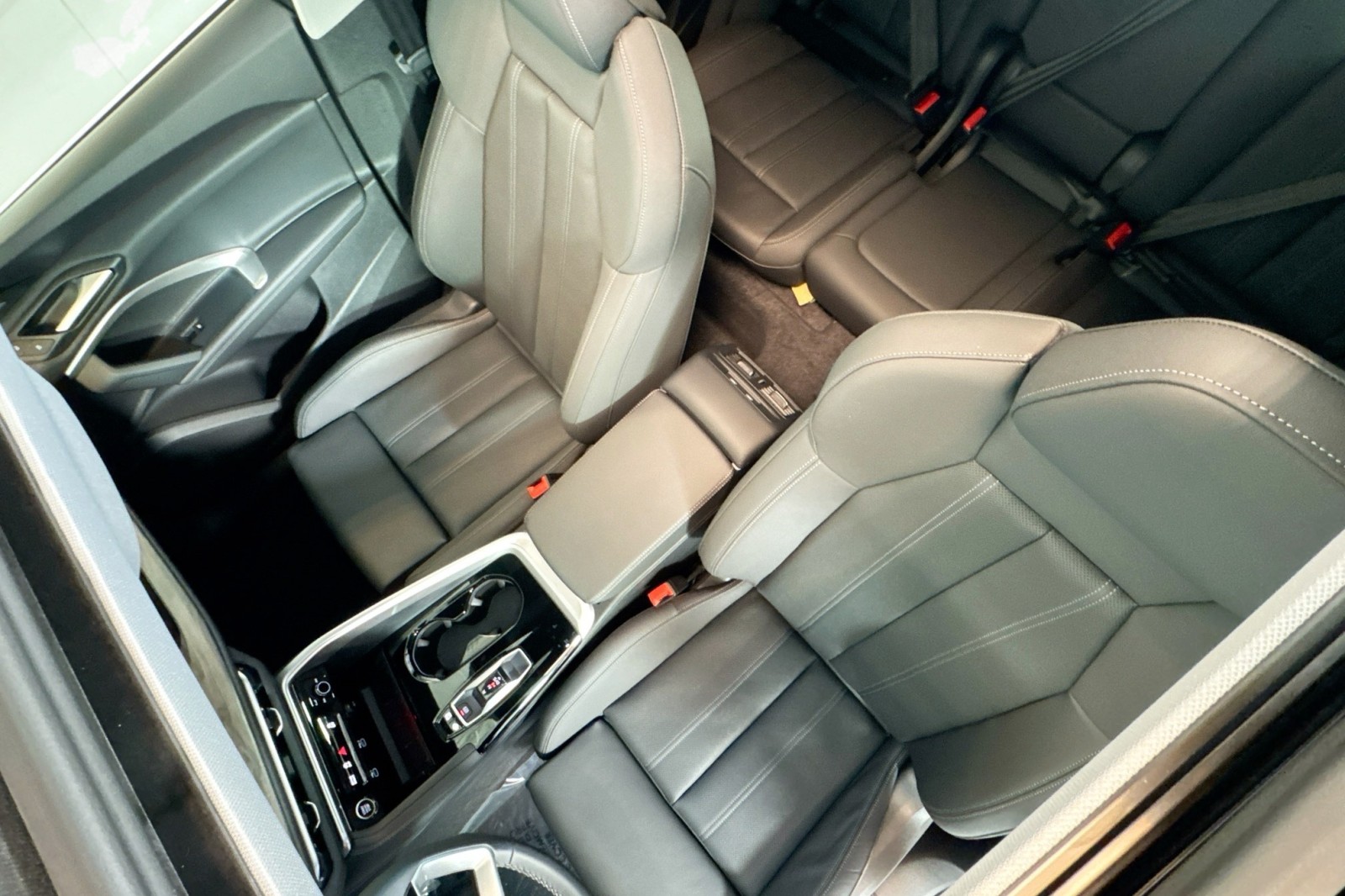 New 2025 Mythos Black Metallic Audi Premium Plus 2.0 TFSI quattro image 18