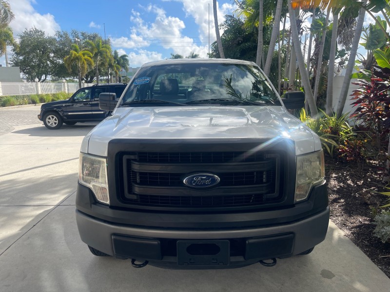 2014 Ford F-150 XL LOW MILES 28,806 4WD in , 
