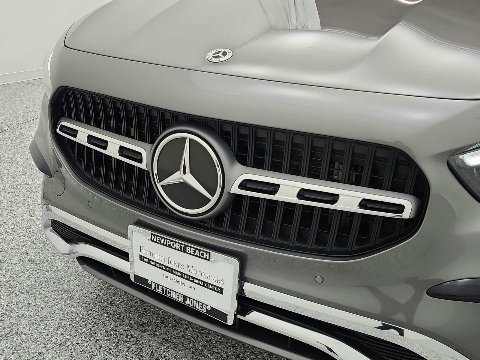 Used 2025 Mountain Grey Metallic Mercedes-Benz GLA 250 SUV image 17