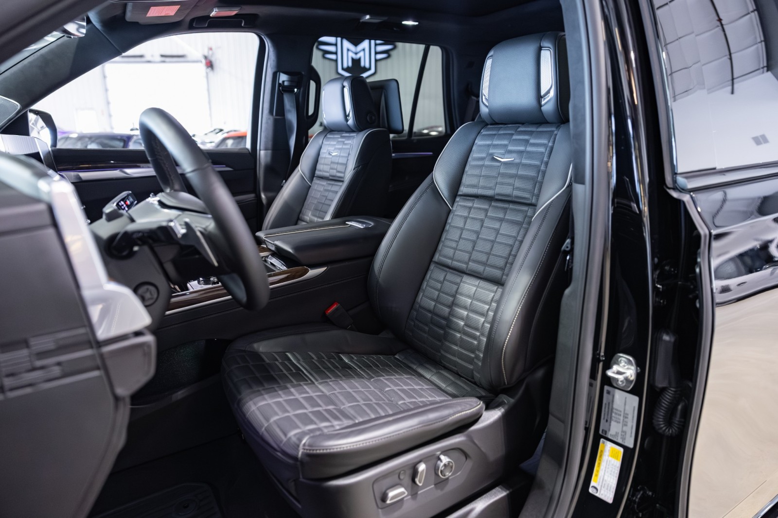 Used Car 2025 Cadillac Escalade  4wd Sport Platinum - Onyx Package For Sale Under $130,000 In Boerne, Texas