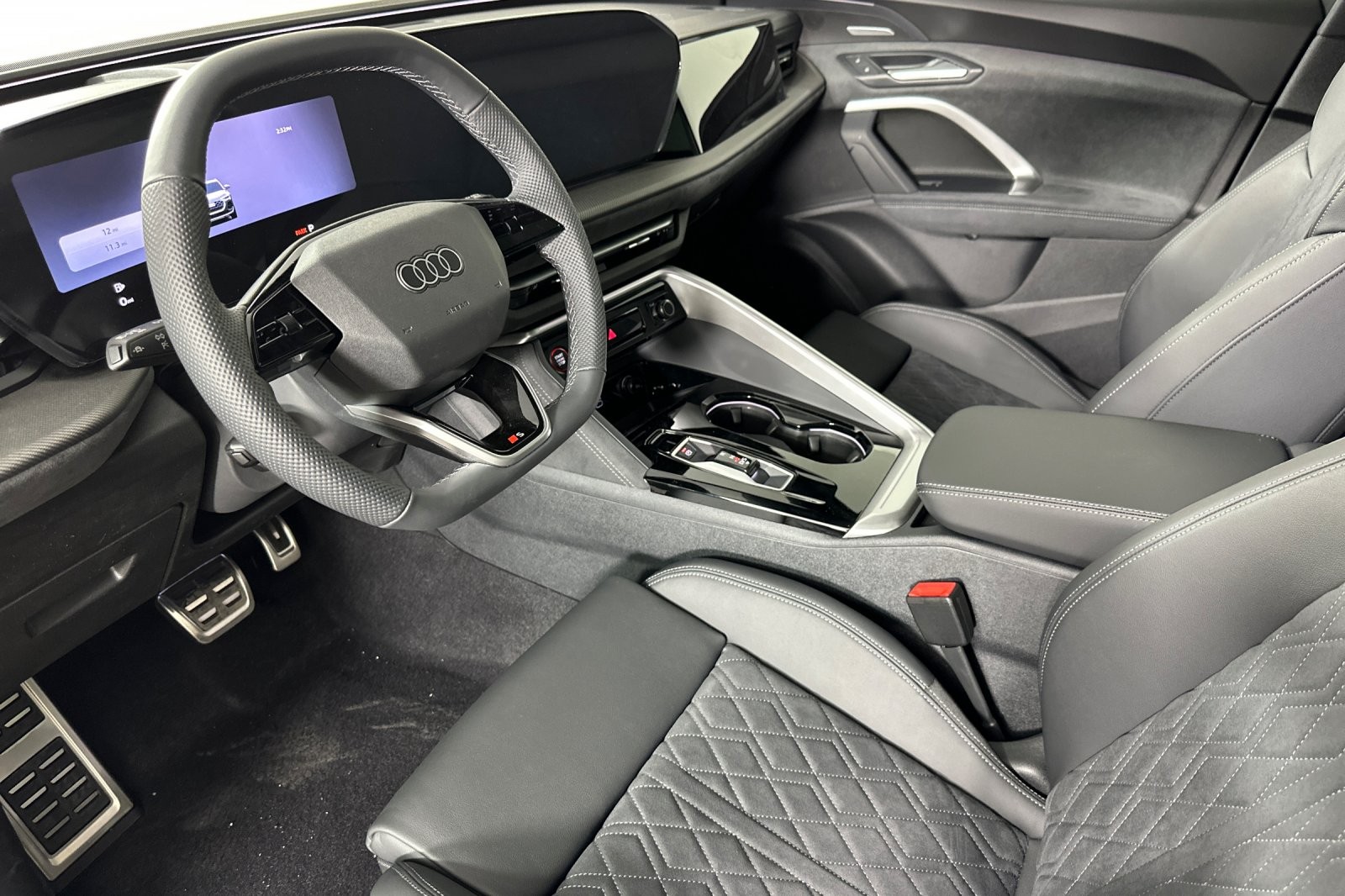 New 2026 Daytona Gray Pearl Effect Audi Premium Plus 3.0 TFSI quattro image 9