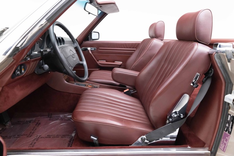 1989 Mercedes-Benz 560-Series 560 SL in ,