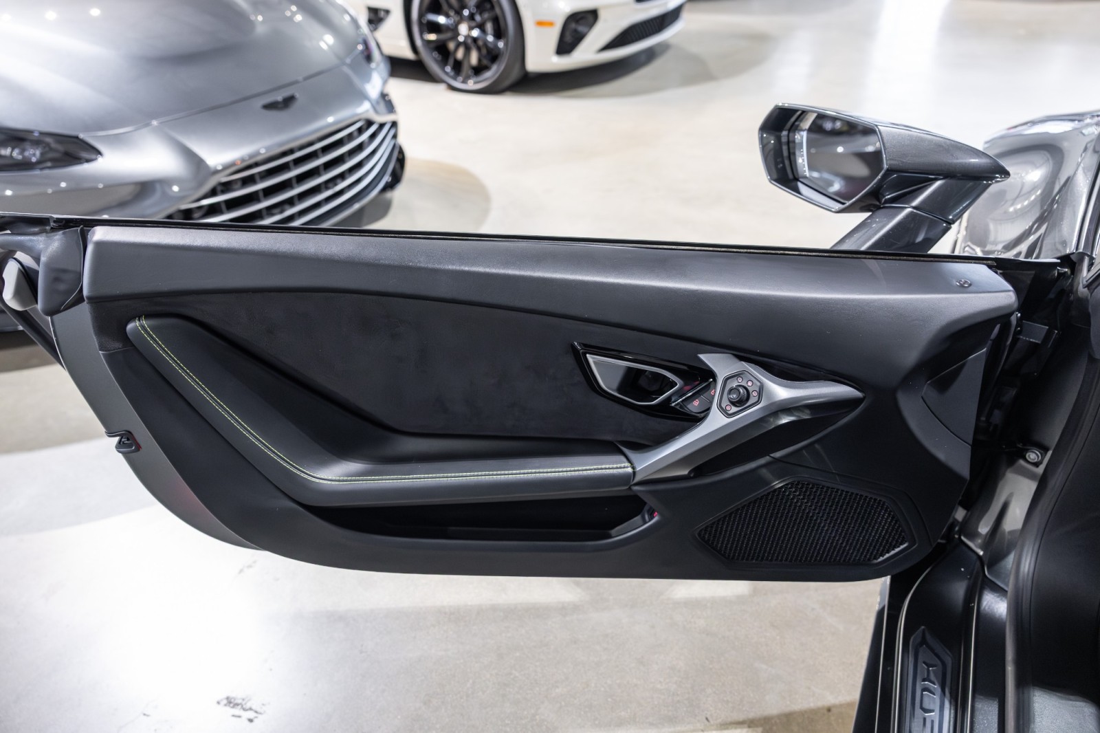 Used Car 2017 Lamborghini Huracan  For Sale Under $220,000 In Boerne, Texas