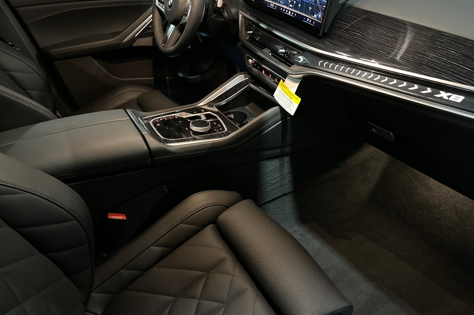 New 2027 Mineral White Metallic BMW xDrive40i image 15