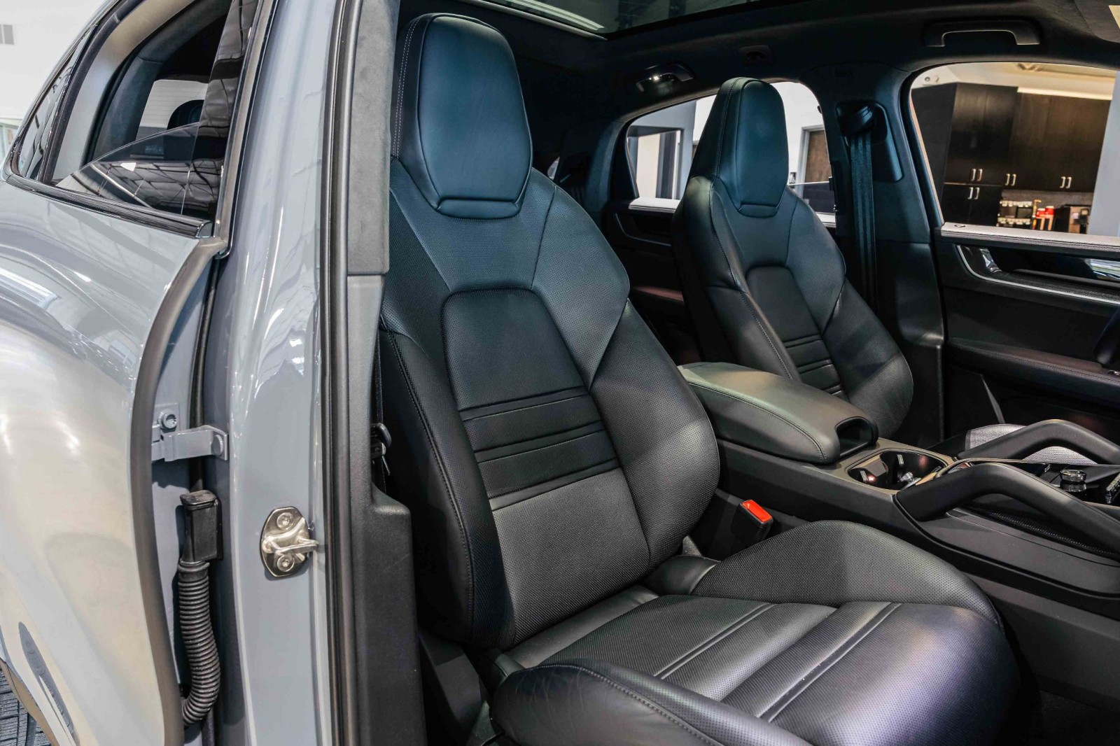 Used Car 2024 Porsche Cayenne  S For Sale Under $110,000 In Boerne, Texas