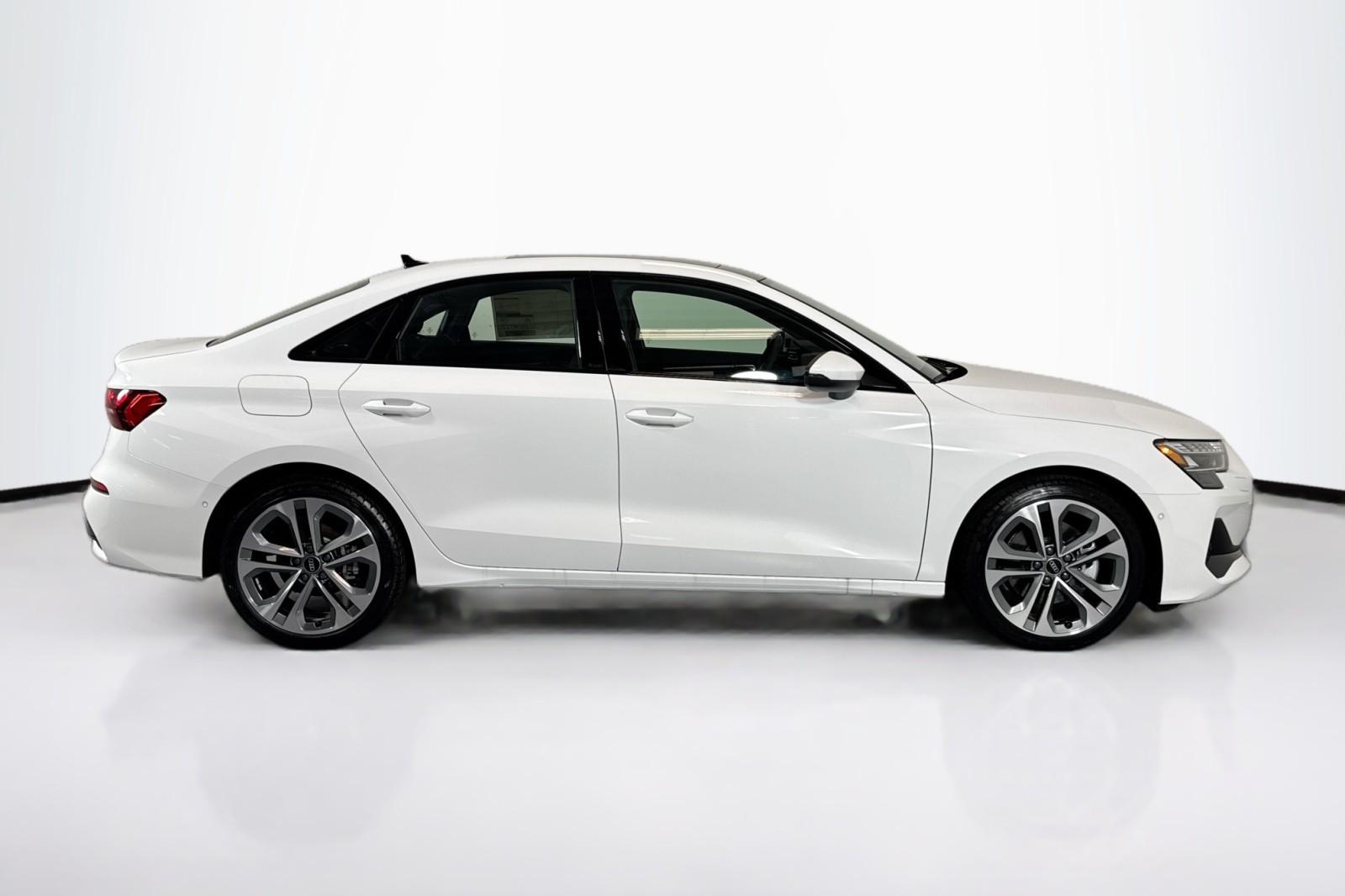 New 2026 Arkona White Audi Premium Plus quattro image 4