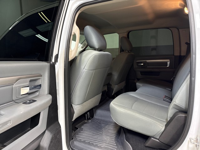 2020 Ram 1500 Classic SLT 4WD 5.7L-V8 in ,