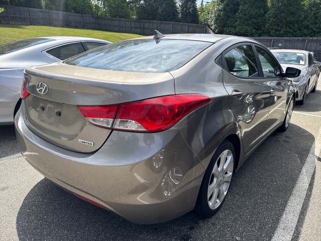 HyundaiElantra4