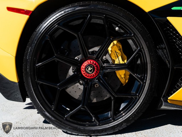 Lamborghini Aventador