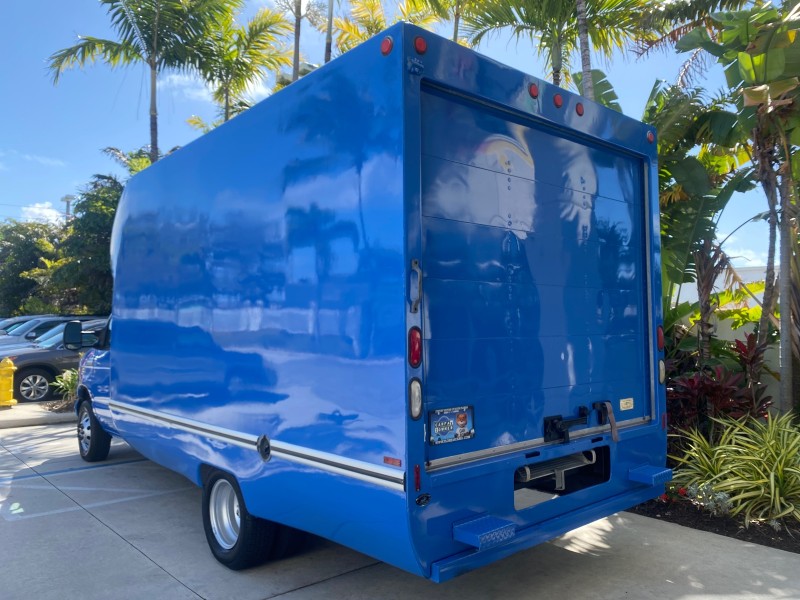 2006 Ford Econoline Commercial Cutaway LOW MILES 27,641 1 OWNER in , 