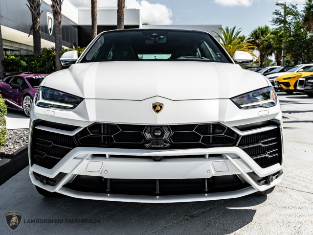 2021 Lamborghini Urus  in , 