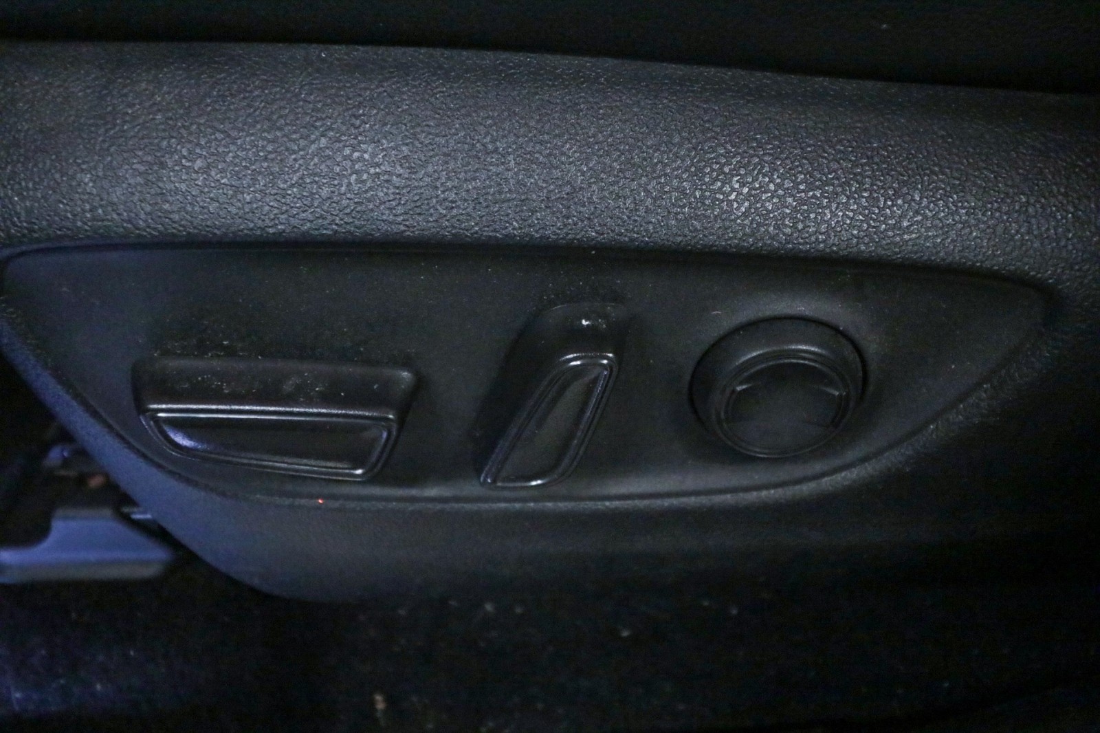 Used Car 2024 Toyota Highlander  Xle For Sale Under $40,000 In Austin, Texas