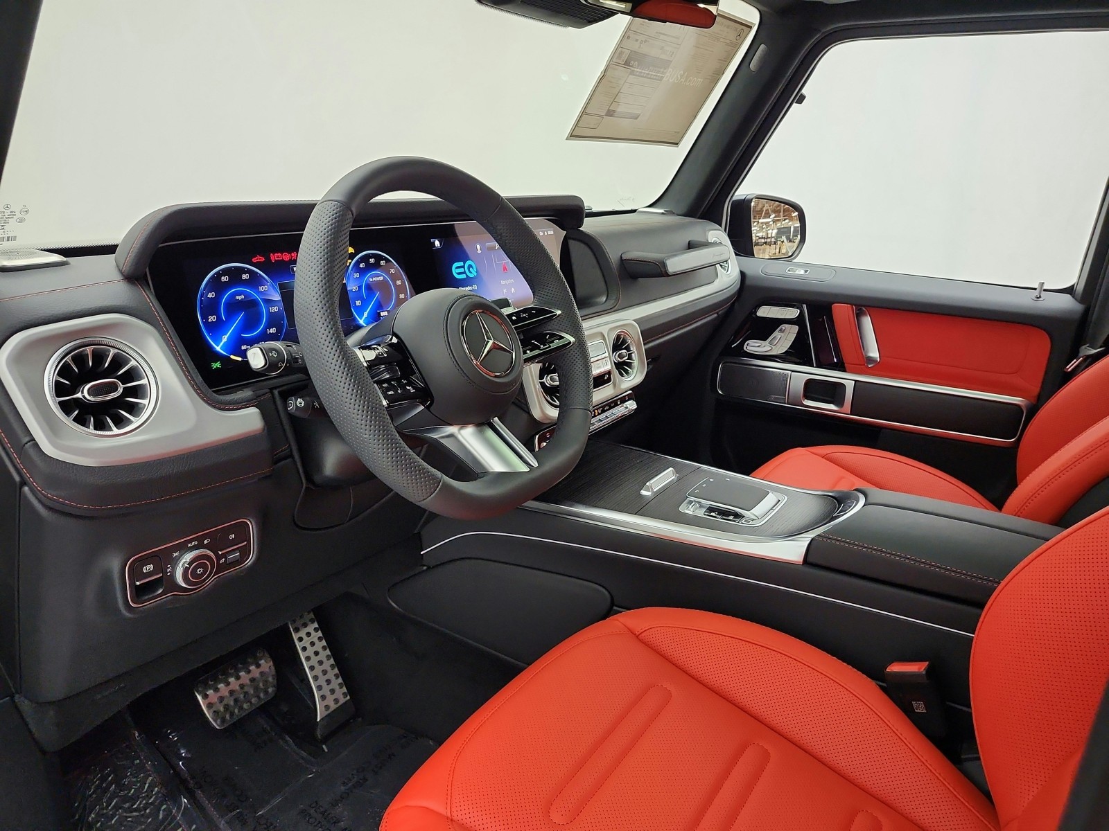 New 2027 MANUFAKTUR Night Black magno Mercedes-Benz G 580e SUV image 10