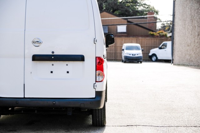 2017 Nissan NV200 Compact Cargo S 38