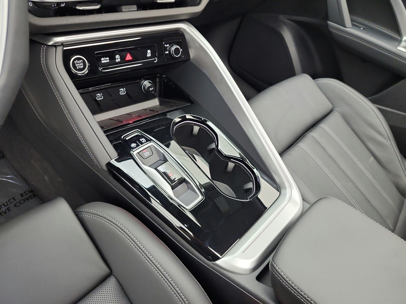 New 2026 Ultra Blue Metallic Audi Premium Plus 2.0 TFSI quattro image 10