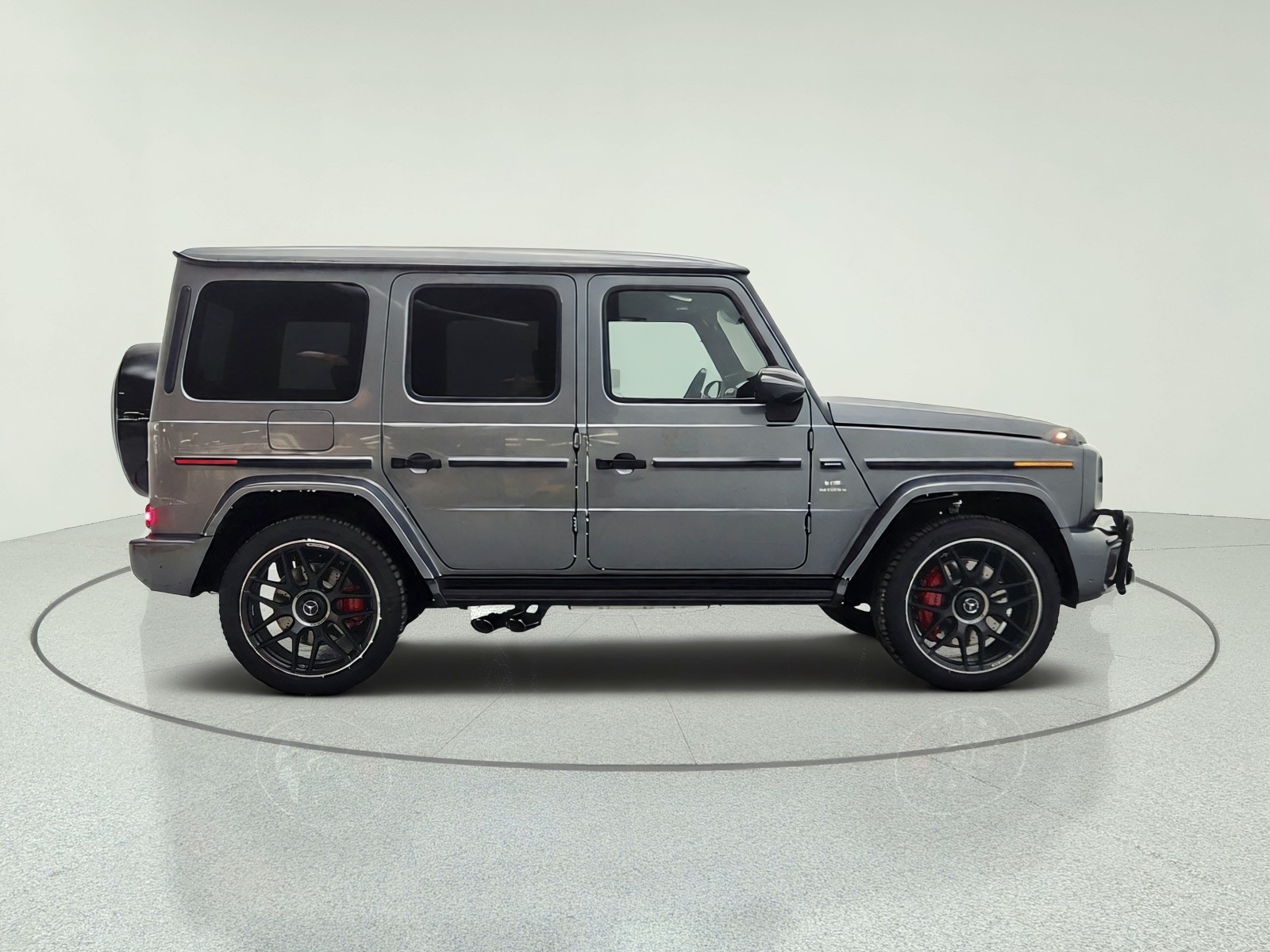 New 2027 Selenite Grey Metallic Mercedes-Benz AMG® G 63 SUV image 4