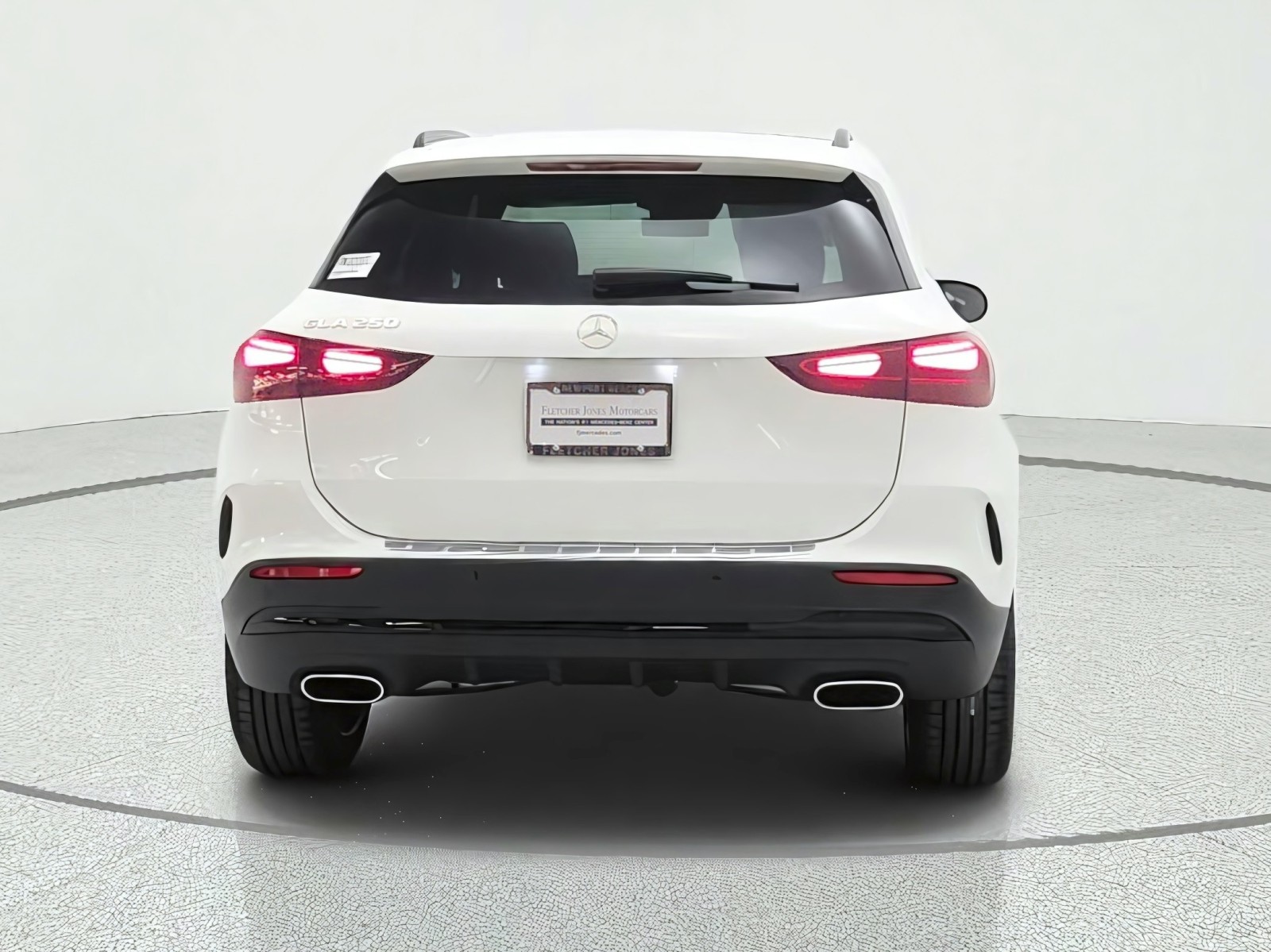 New 2026 Polar White Mercedes-Benz GLA 250 SUV image 6
