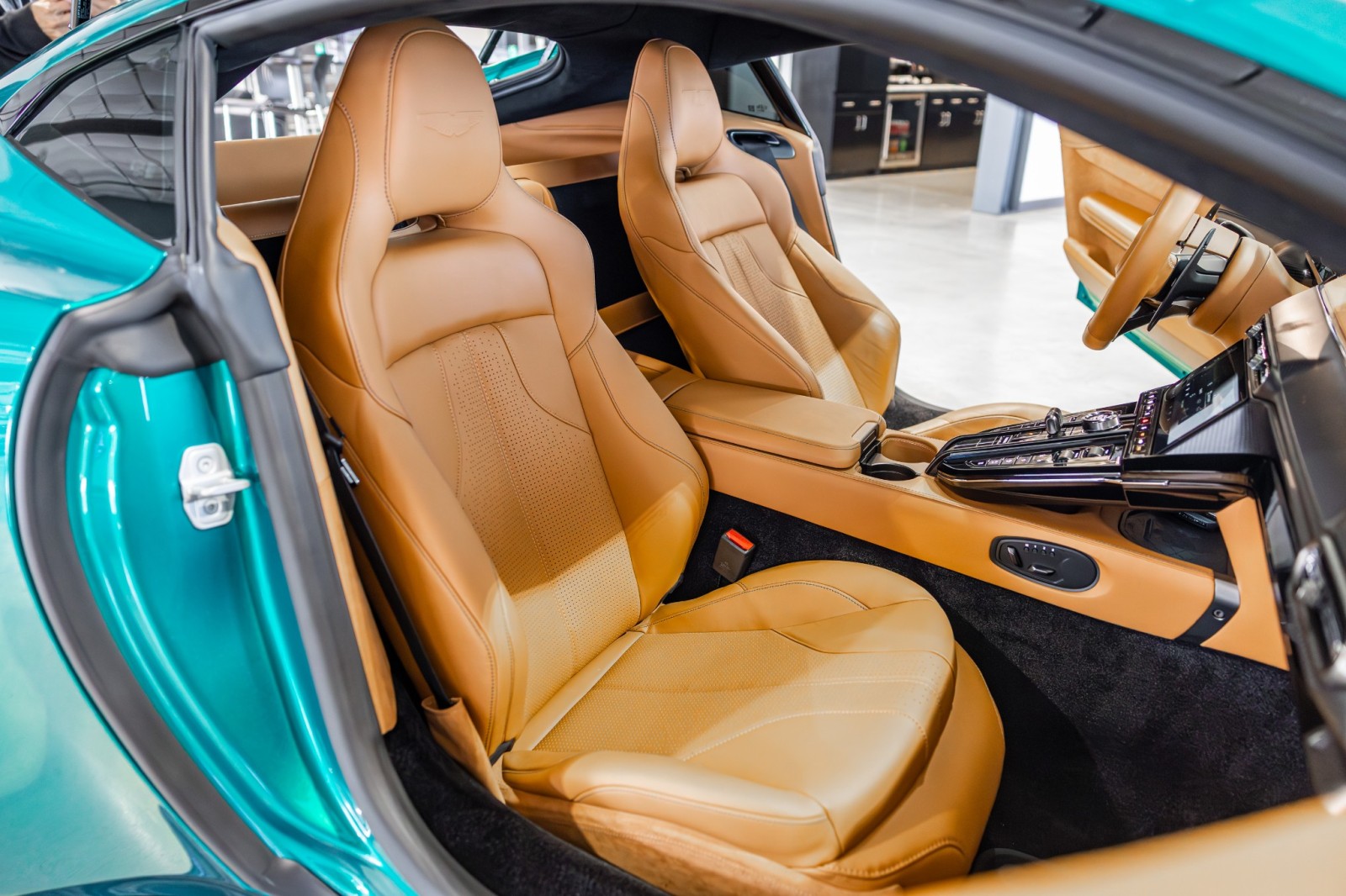 Used Car 2025 Aston Martin Vantage  For Sale Under $210,000 In Boerne, Texas