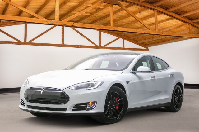 2016 Tesla Model S 70 kWh Battery 1