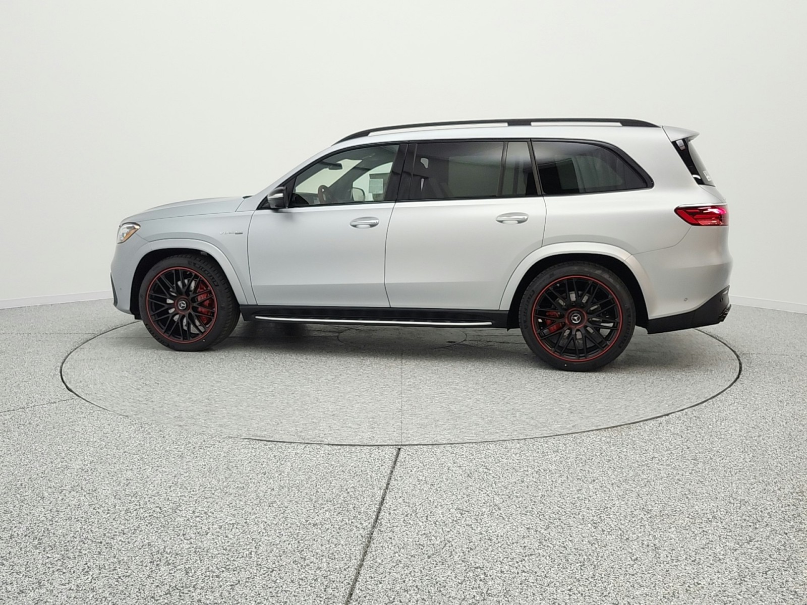 New 2026 CIRRUS SILVER MAGNO Mercedes-Benz AMG® GLS 63 image 8