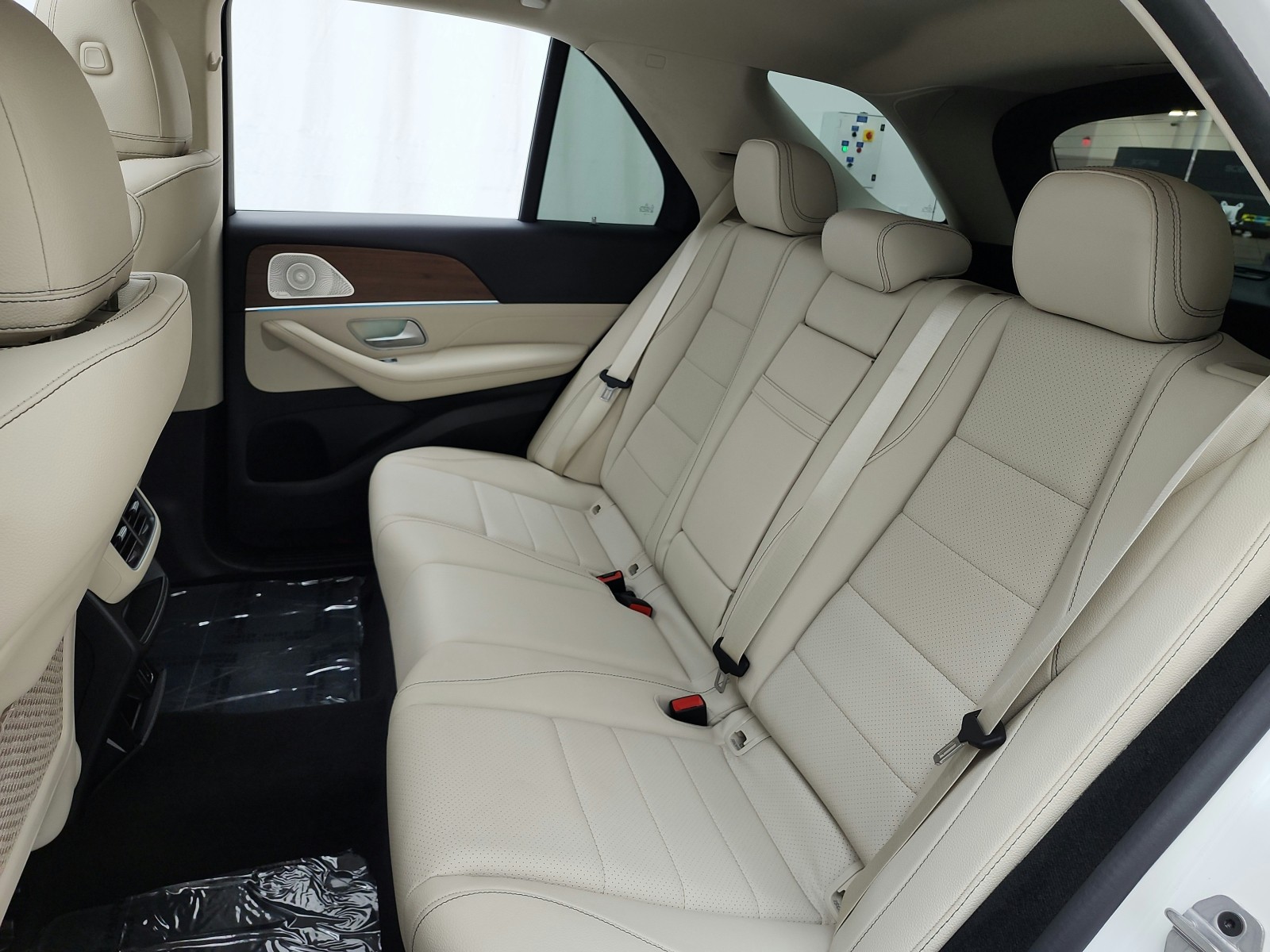 Used 2022 Polar White Mercedes-Benz GLE 350 SUV image 16