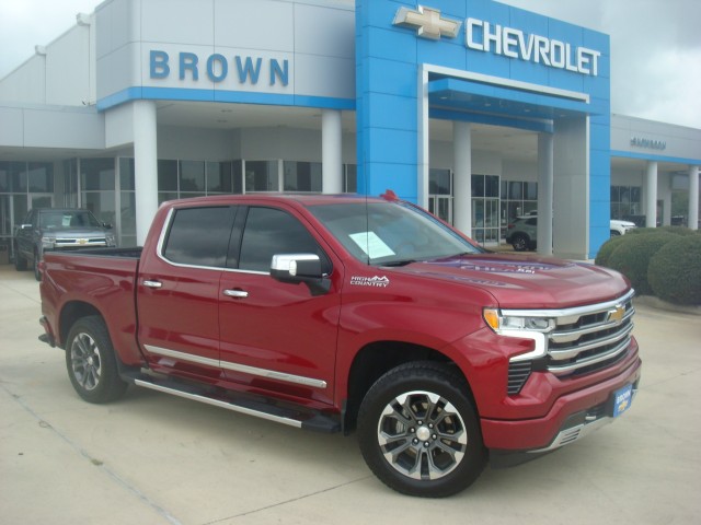 2026 Chevrolet Silverado 1500 High Country Crew Cab 4WD