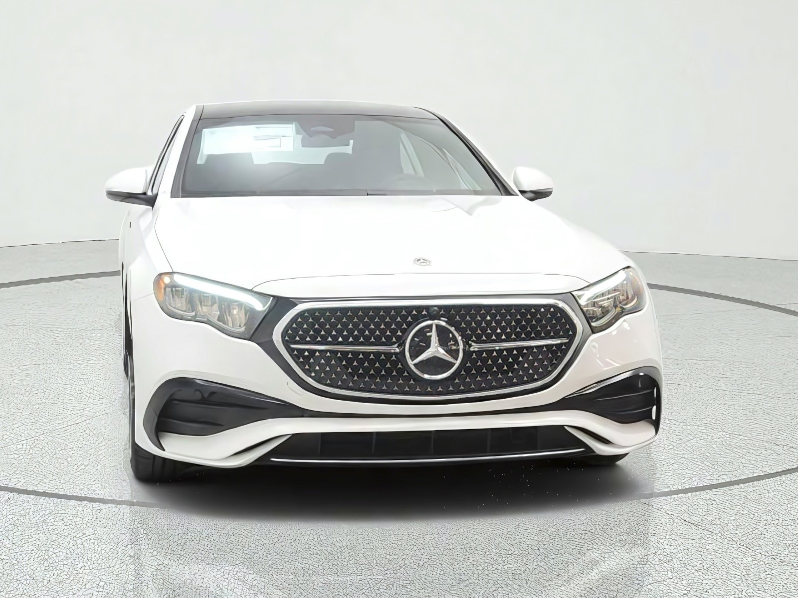 New 2027 Polar White Mercedes-Benz E 350 RWD Sedan image 2