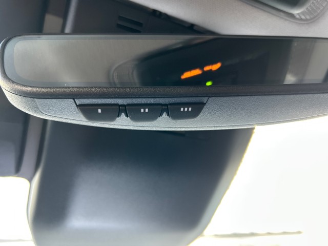 ToyotaPrius Plug-In Hybrid29