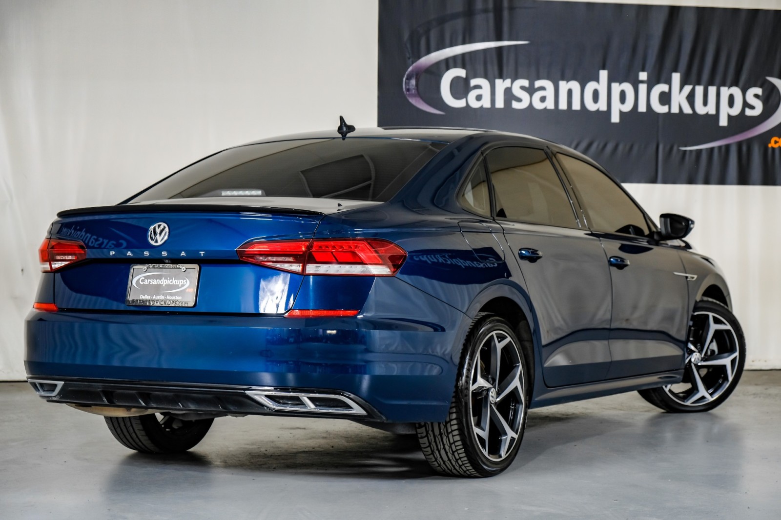 2021 Volkswagen Passat 2.0T R-Line 8