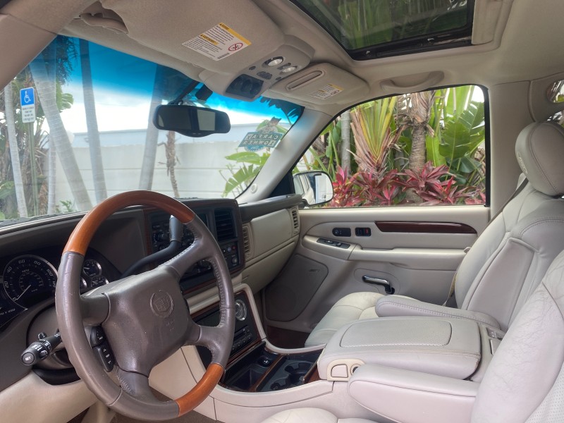 2002 Cadillac Escalade LOW  MILES 67,881 1 OWNER in , 