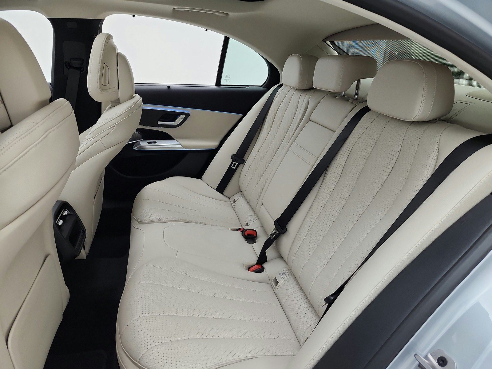 New 2026 Cirrus Silver Metallic Mercedes-Benz E 350 RWD Sedan image 11