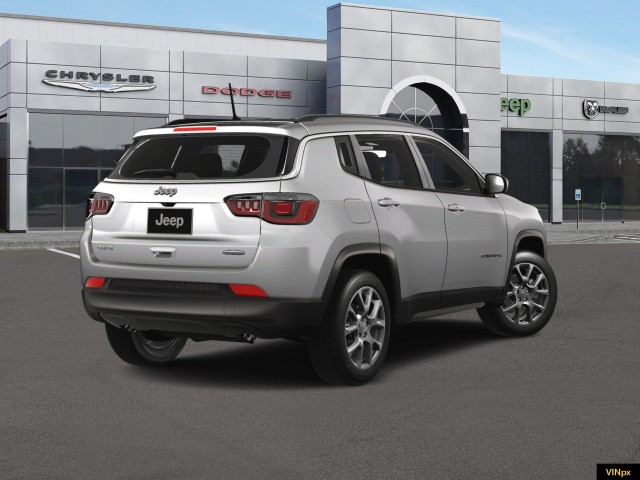 2024 Jeep Compass Latitude Lux 7