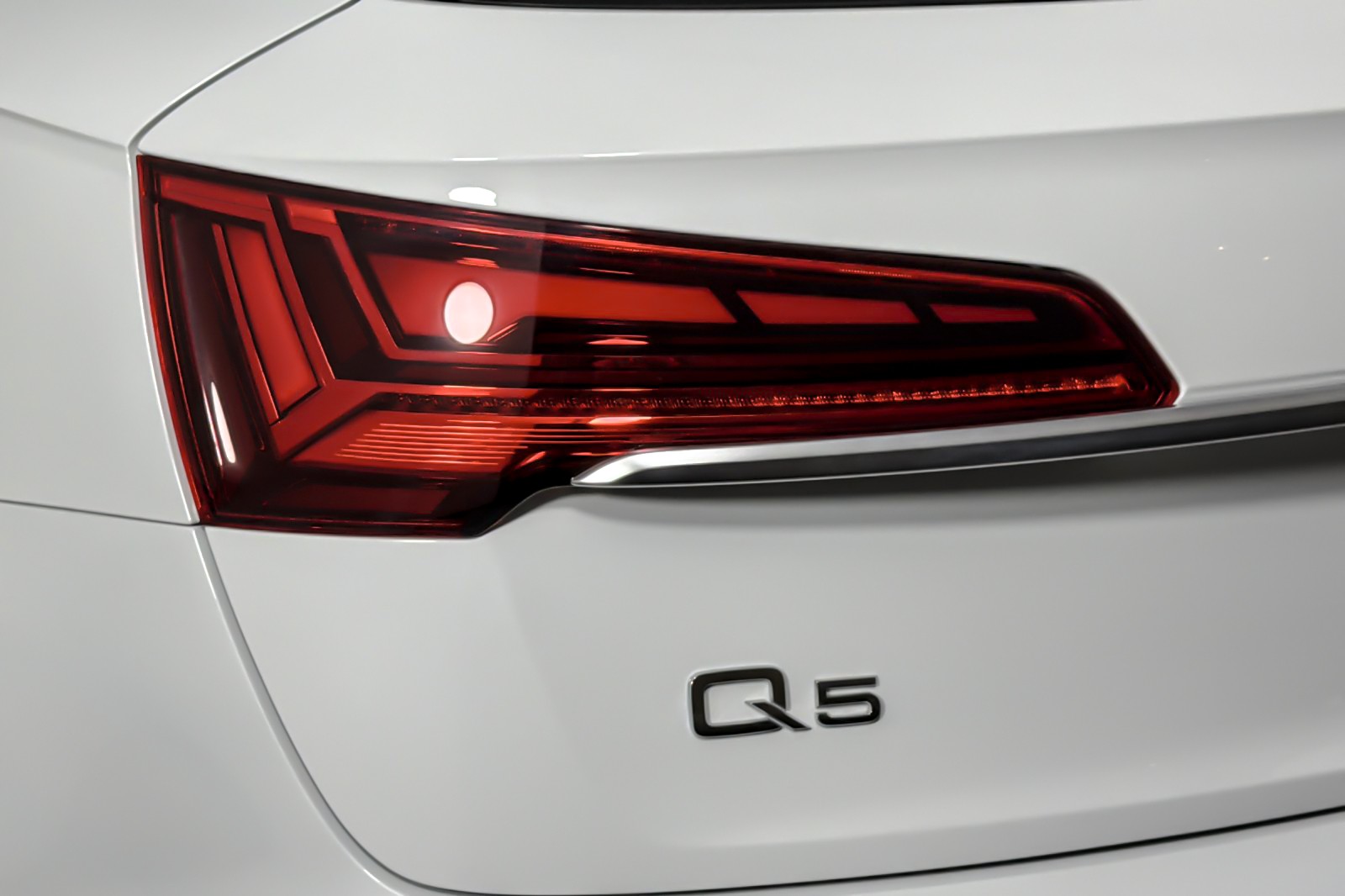 Used 2023 Glacier White Metallic Audi S line Premium Plus 45 TFSI quattro image 27