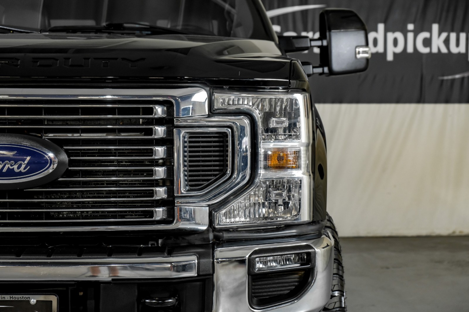 2022 Ford F-350 Lariat 39